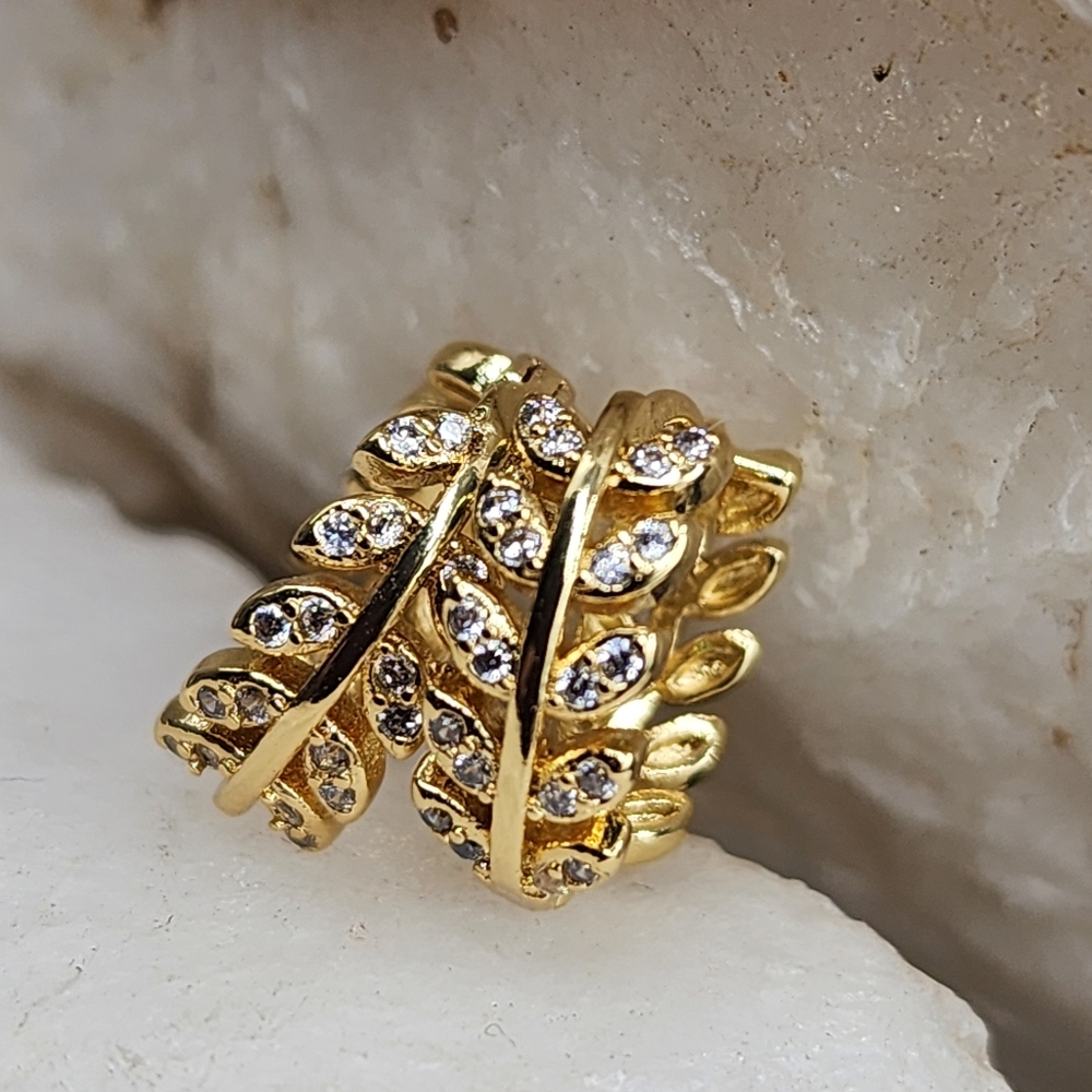 Minimalist Rhodium 18 kt Gold Plated Small Hoop Earrings White Topaz